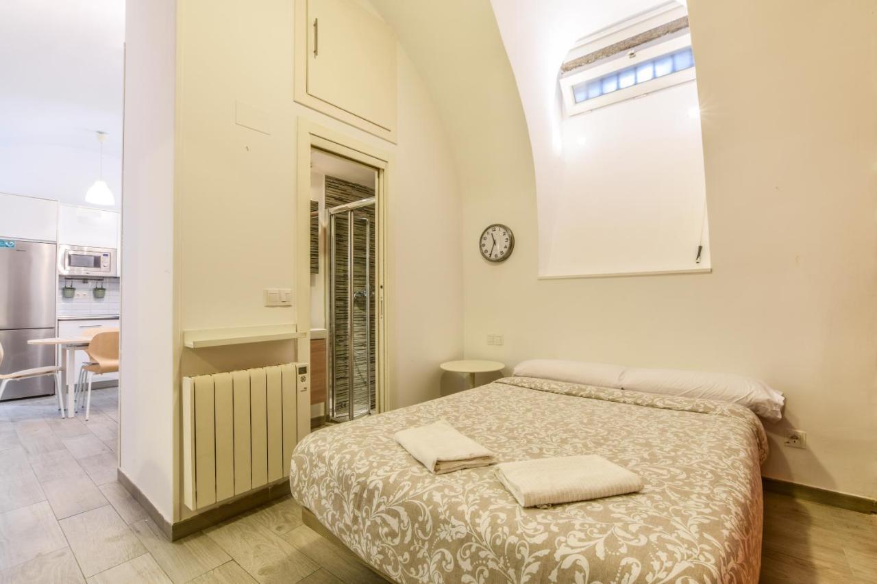 マドリードApartamento En Pleno Barrio De Las Letrasアパートメント エクステリア 写真