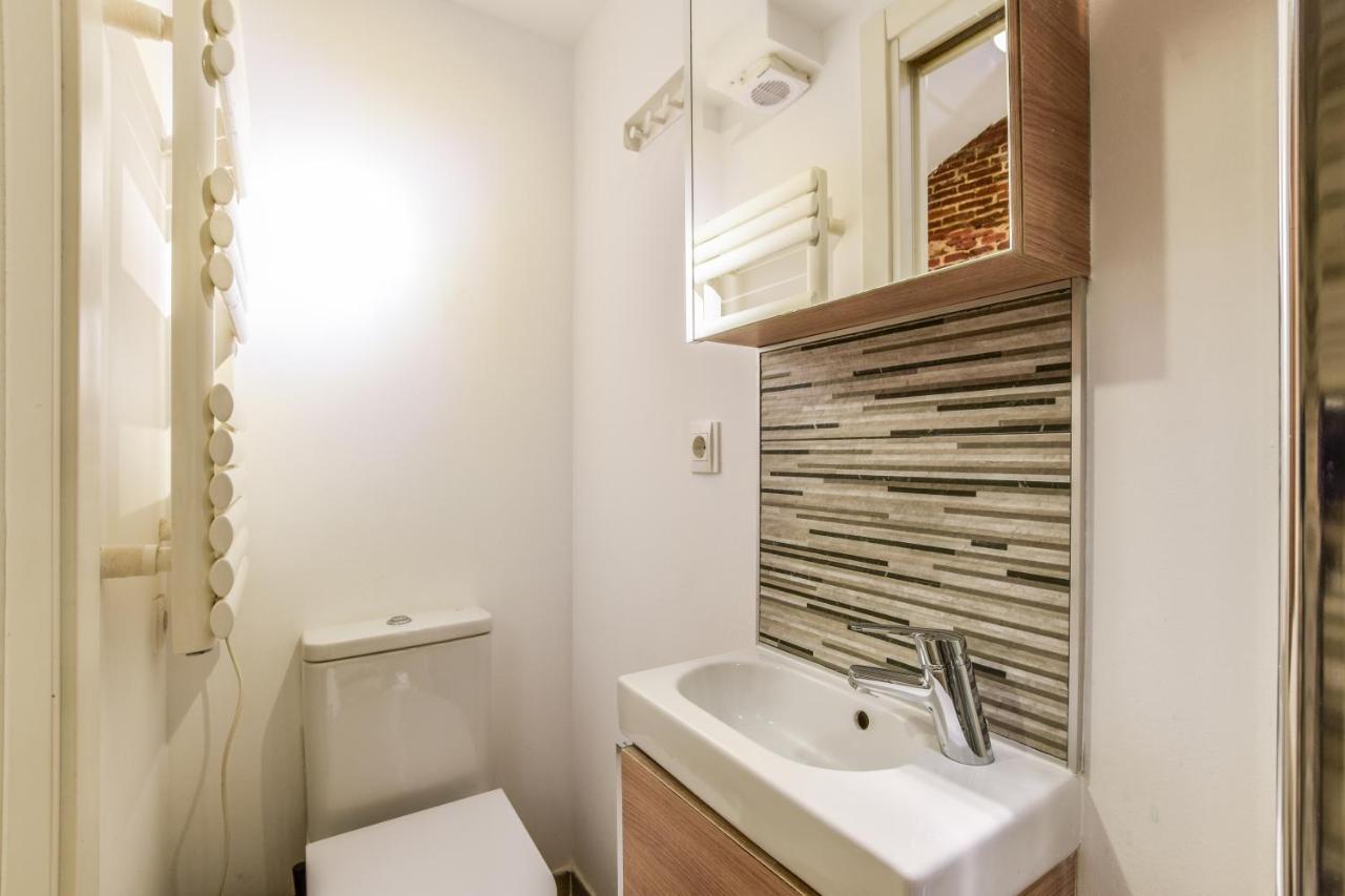 マドリードApartamento En Pleno Barrio De Las Letrasアパートメント エクステリア 写真